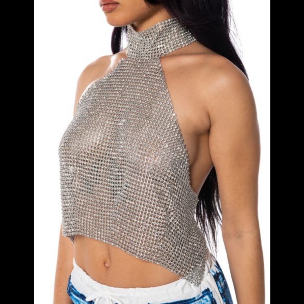 Crystal neck alter top